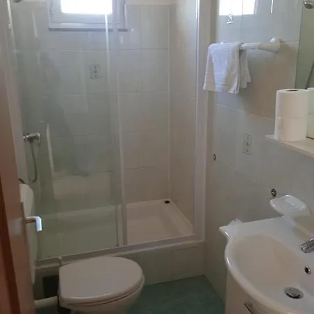 Apartment Luka With Balcony, Sea View And Free Parking Sibenik Exterior photo